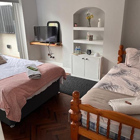 Home From Home Cosy B&B Londra Esterno foto